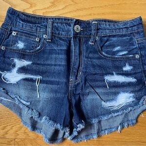 American Eagle Tomgirl Shortie Distressed Denim Cutoff Shorts Size 2